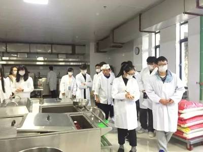 招生季·信工說 | 打造你所想要的大學(xué)食堂——信息電子技術(shù)服務(wù)