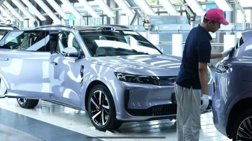 嵐圖全系升級終身三電質保，以“聽勸”定義新能源汽車服務新高度